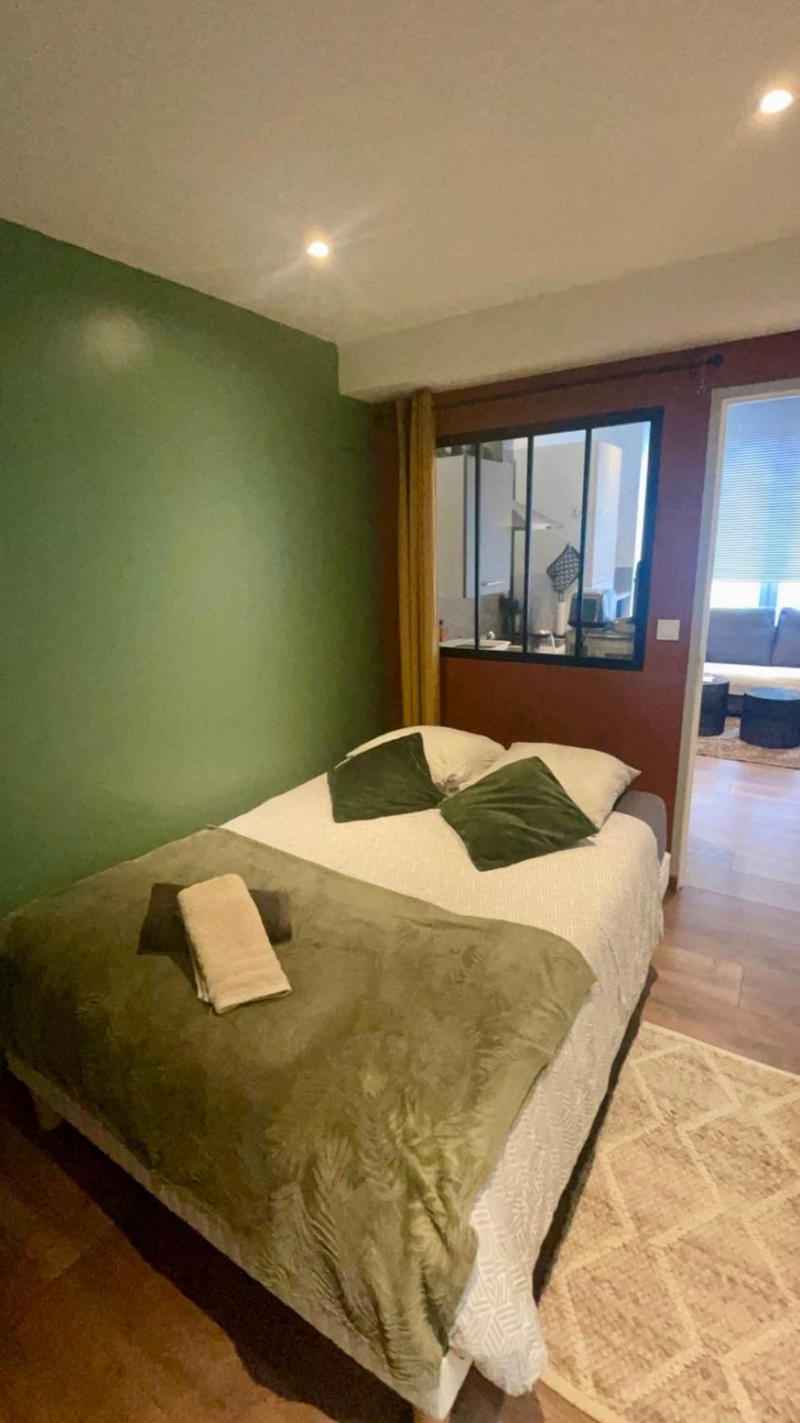 Luminux - 1P A 2P - Henriville Amiens Quarto foto